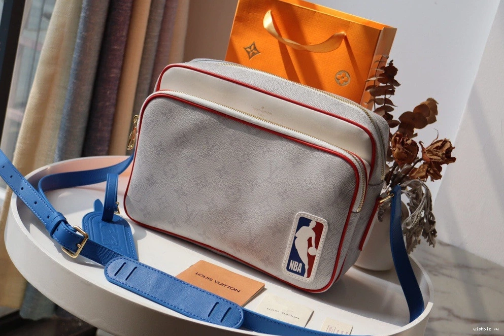 WIS LOUIS MESSENGER VUITTON LVXNBA NIL 0322